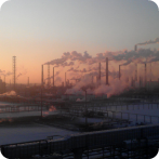 Нефтеперерабатывающий завод в городе Кириши больше города Кириши в полтора раза
